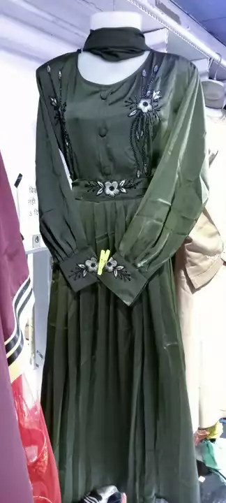 Amrela burqa With Chun's silps | firdoz and  important nida7 uploaded by  Fatima Burqa fashion |Burqa Abaya on 7/1/2022