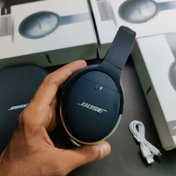Bose QC35ll 

 uploaded by Mr.Gadget on 7/2/2022