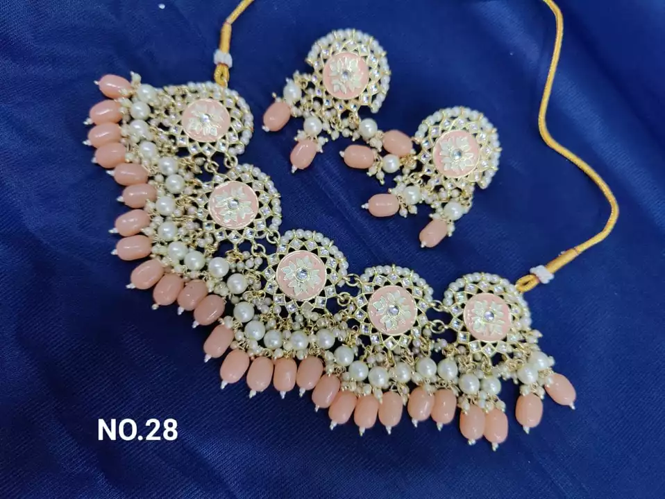 Majak chot high gold rekhar polisha nekles  uploaded by Nadndu saa jewellery on 7/2/2022