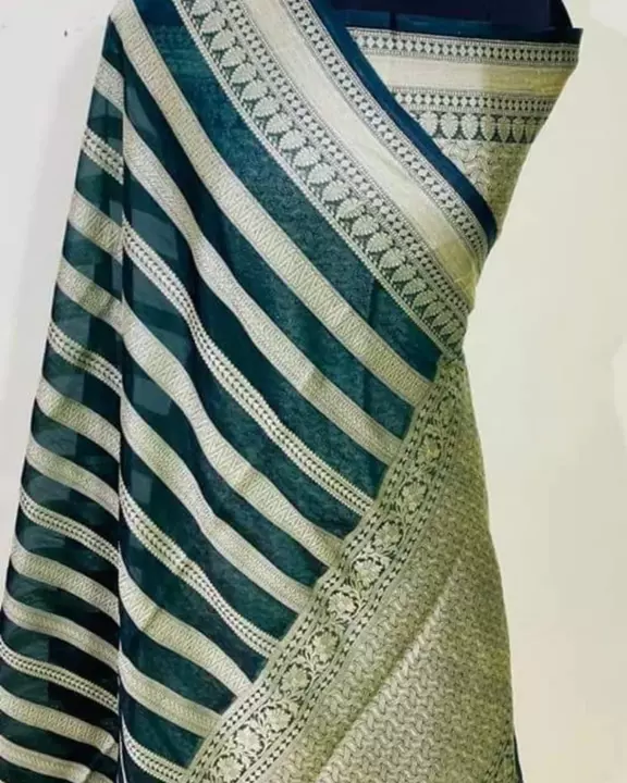 Banarsi saree uploaded by business on 7/4/2022