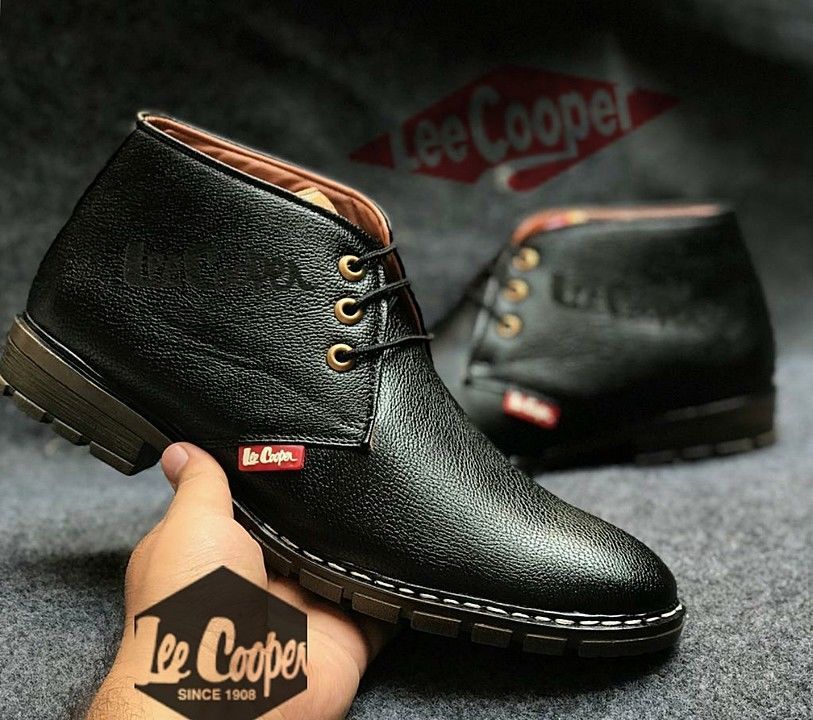 Lee Cooper shoes uploaded by Blackpanda_shoe.official on 11/8/2020