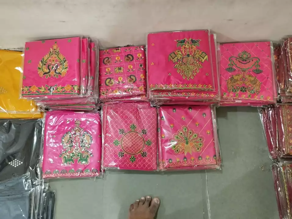 Product uploaded by Rajshi Collections on 7/4/2022