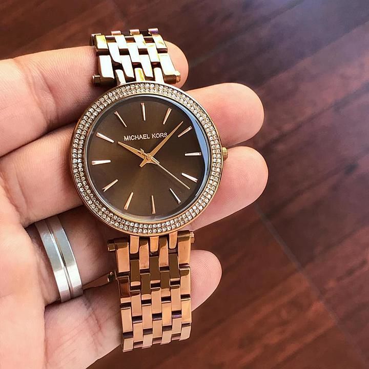 Michael kors darci uploaded by business on 11/8/2020
