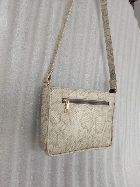 Snake print cross body bag for ladies uploaded by business on 7/5/2022