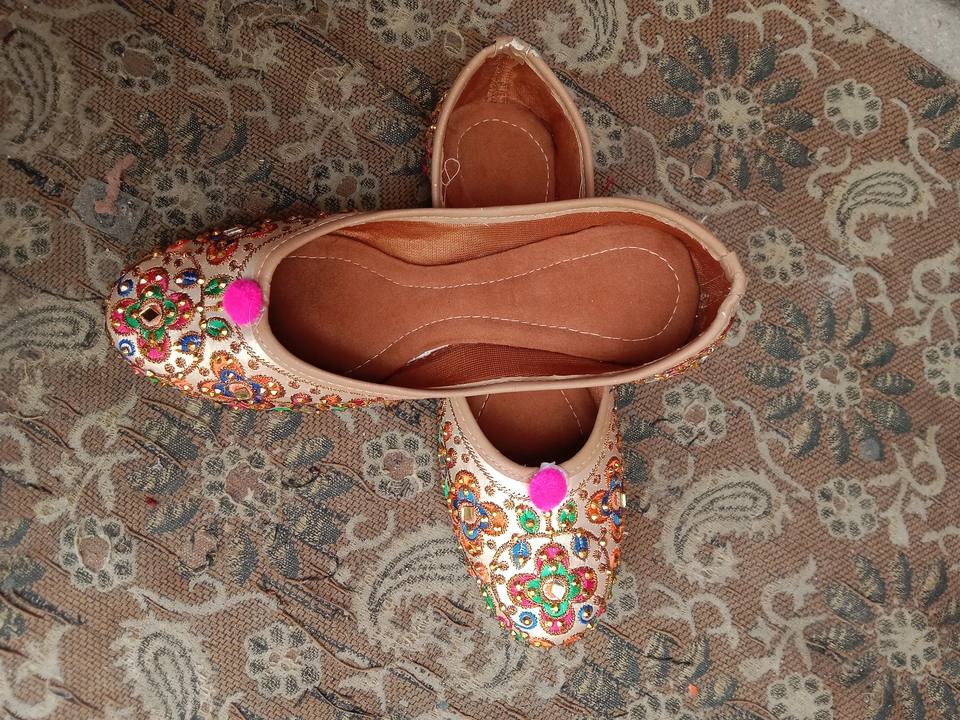 Sonu footwear uploaded by Slipper chappal on 7/7/2022