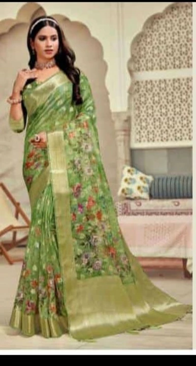 Post image Mujhe I want 2 lahanga one is banarsi and other one is latest design and I also need a saree  ki 3 pieces chahiye.