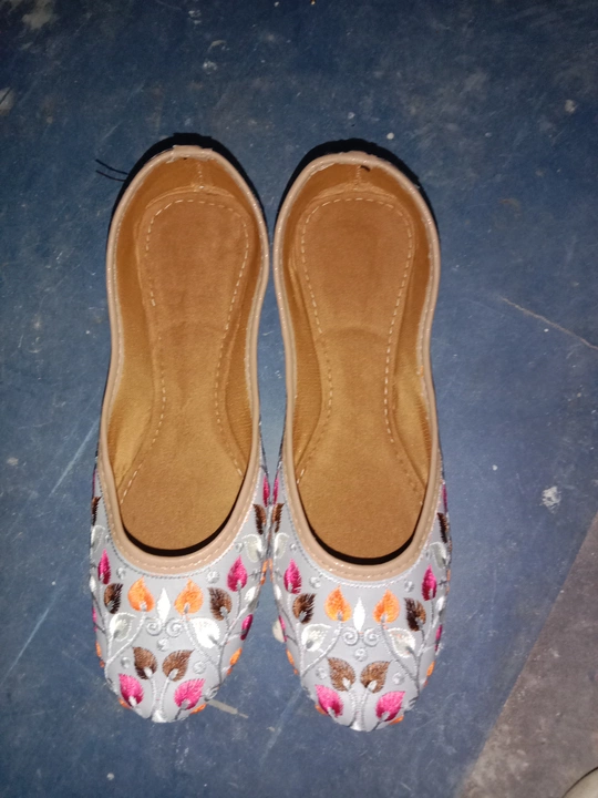 Sonu footwear uploaded by Slipper chappal on 7/8/2022