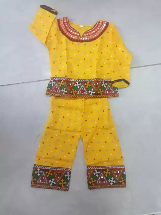 Kids kurti plazo set uploaded by Premprakash handicraft on 7/9/2022