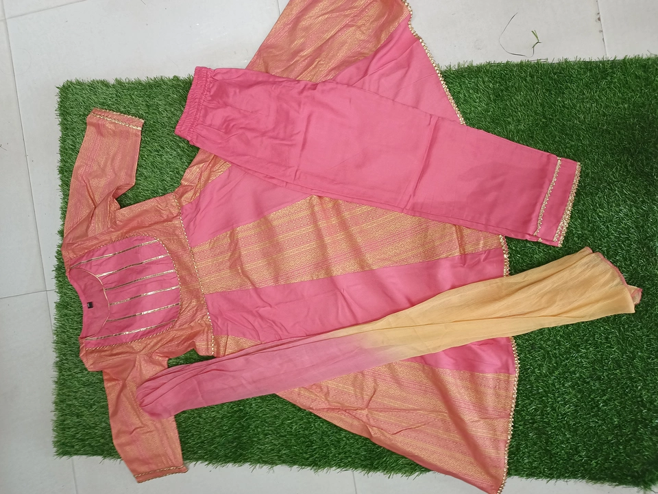 Anarkali set with pant and dupatta for baby girl size 26 to 36 uploaded by business on 7/10/2022
