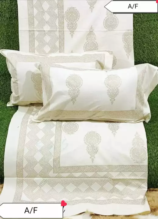 Italian gold pure cotton bedsheets uploaded by SIMMI INTERNATIONAL on 7/10/2022