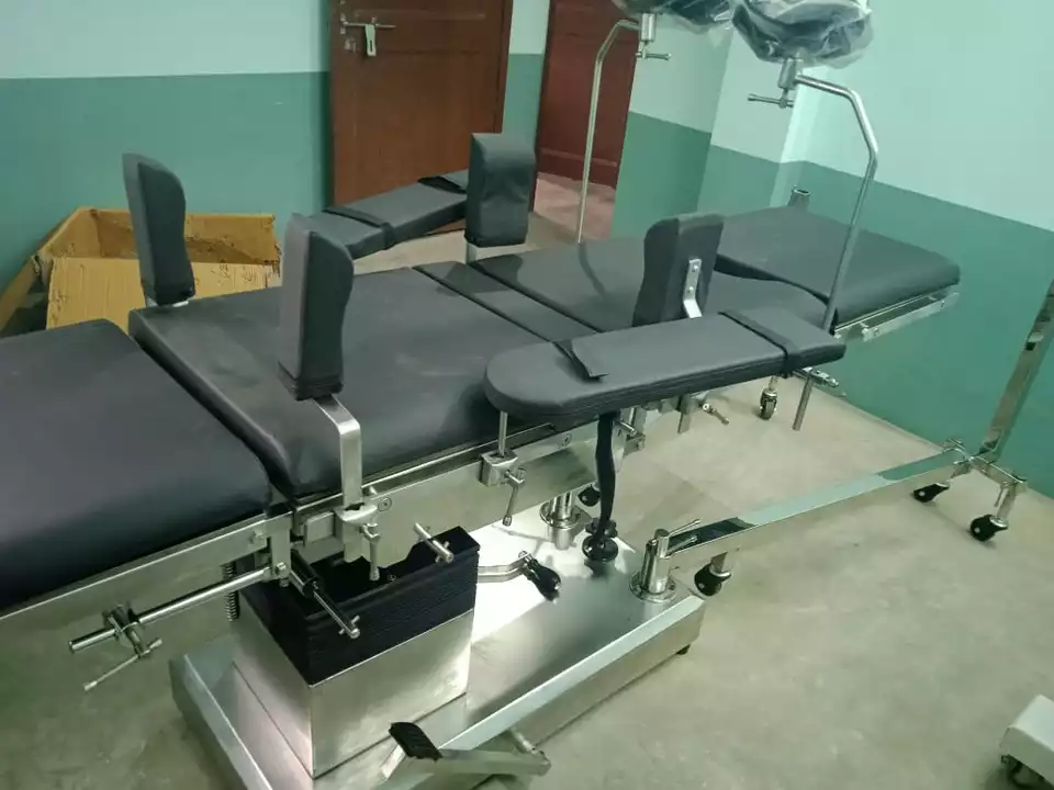 Ot table uploaded by Avadh medical equipment & services on 7/10/2022