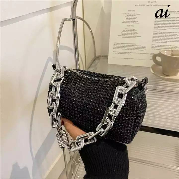 Post image *🔥New Arrival🔥*
*Say Hello to our New SLING Bag**BELLA Luxury Rhinestone Chunky Chain Sling Crossbody Bag For Women High Quality Shoulder Handbag + Sling**Imported Product with Assured Quality**Material- PU**Height-3.5**Width-6.5**Price-?*
*Get this Style at Unbelievable Price of just ₹ 
650+$ .
*Book your orders before Stock out*