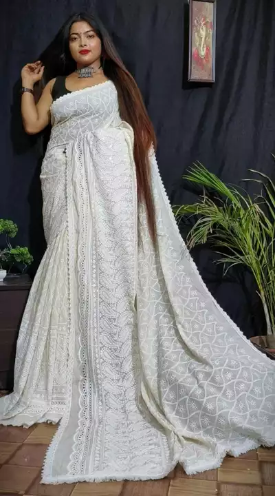 Post image Booking now best quality saree at low price