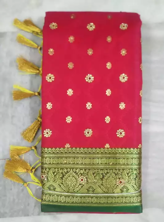 Banarsi sotten saree uploaded by business on 7/12/2022