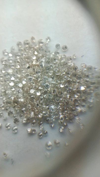 -2 lb,diamond si-vs e to h color, natural diamond  uploaded by Mahika Gems on 7/14/2022