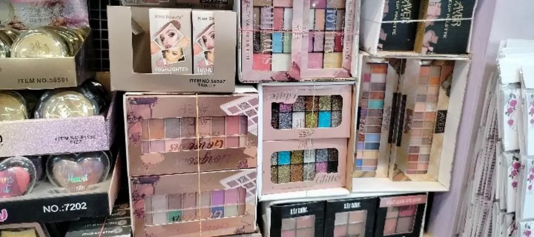 Shop Store Images of Zafar cosmetic