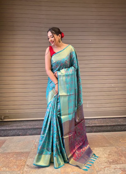 Designer Banarasi Silk Saree uploaded by Lookslady on 7/15/2022