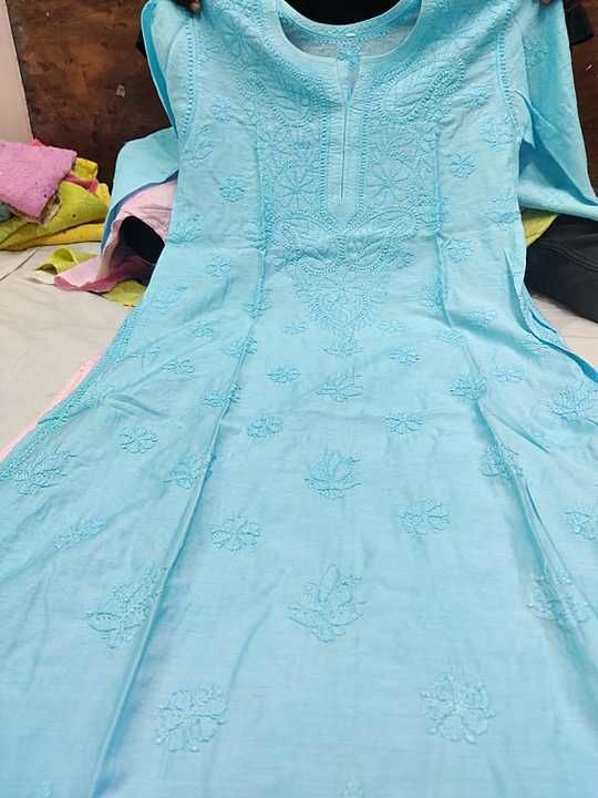 Post image *Pure chanderi kurti long ....dyeable.....sizes ..36 to 44....with chikankari...price is....1450*