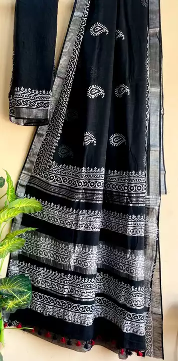 Post image Exclusive linen saree look good feel comfortable