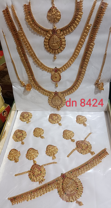Dulhan set uploaded by Laxmi art jewellery  on 7/17/2022
