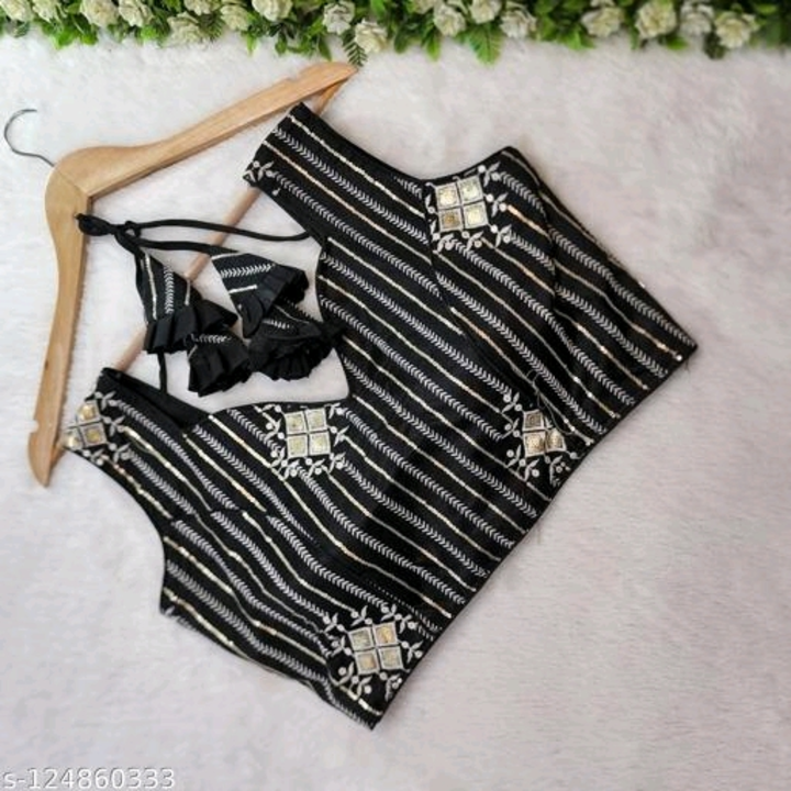 Product uploaded by BLOUSE BANK on 7/17/2022