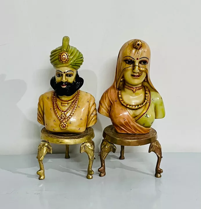 Marbal powder raja rani with brass table set uploaded by Subham handicrafts on 7/18/2022