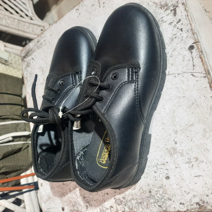School shoes uploaded by Global Hub Wholesale Market on 7/19/2022