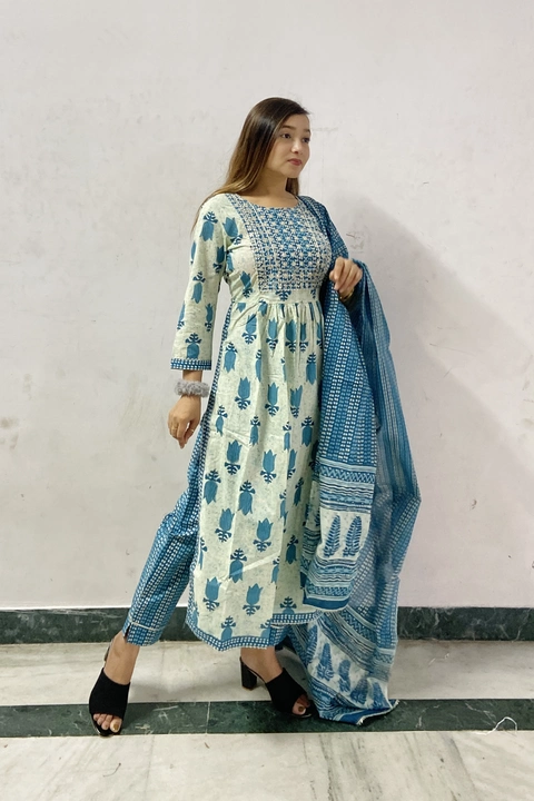 Kurti pant with dupatta  uploaded by business on 7/19/2022