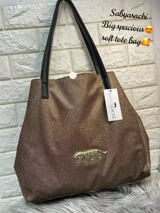 Tote handbag uploaded by Accura traders on 7/20/2022