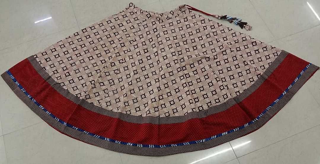 Post image Cotton Vegetables dye Pallu Design Skirt...

Length approx 40" approx 

Waist upto 40" approx

Approx 5 mtr flair