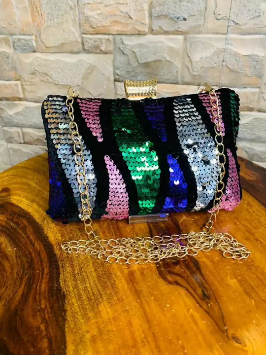 Beautiful highlighted clutches  uploaded by RUKSAD's Collection on 7/23/2022