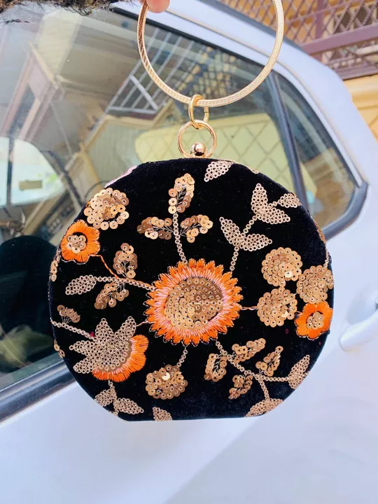 Beautiful highlighted round clutches  uploaded by RUKSAD's Collection on 7/23/2022