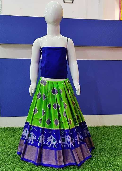 Post image 🌺🌺🌺  *IKKAT PURE  PATTU LEHENGA*  🌺🌺🌺

*AGE : ZERO SIZE*...

👉 
 *LEHENGHA : 1.6 METER
  BLOUSE         : 65 CM 
  HEIGHT         : 23 INCHES*...😍

  *PRICE:2500

👉🏻 *EXCLUSIVE DESIGNS *

Available in stock...
Ready to shipp💥💥
