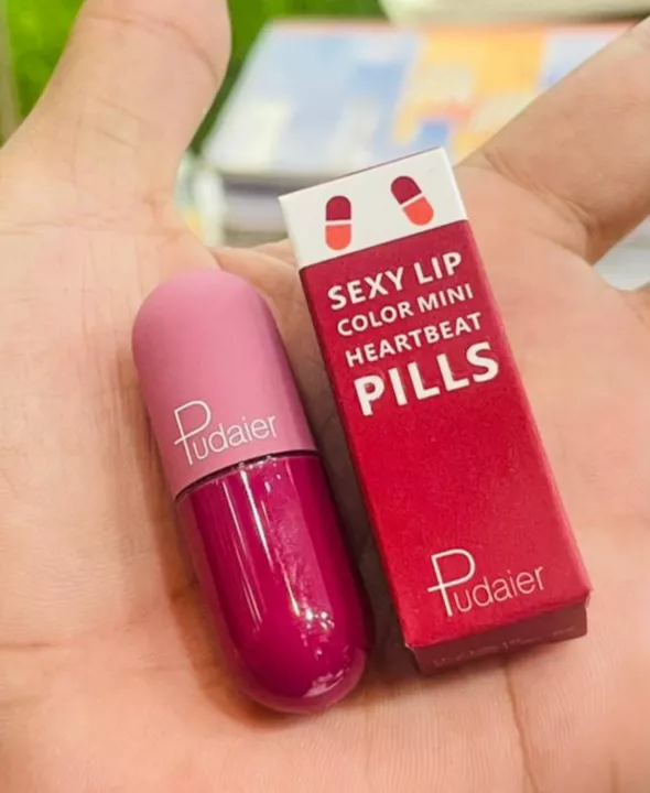Post image Pudaier 
Sexy lip 
Color mini heartbeat 
Lipstick 

Original long lasting 
Smudge proof 

Again restock 
At rs 
150/- each only