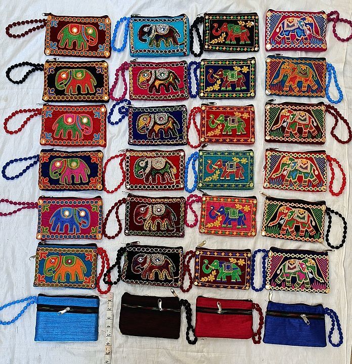 👆🏻Handicraft Velvet  Embroidery Pouch 
Size - 4.5*6.5" Inch approx 
2 chain pocket uploaded by TANVI HANDICRAFT on 11/19/2020