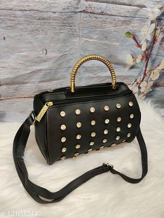 Catalog Name:*Voguish Attractive Women Slingbags*
Material: PU
No. of Compartments: 2
Multipack: 1
S uploaded by business on 11/19/2020