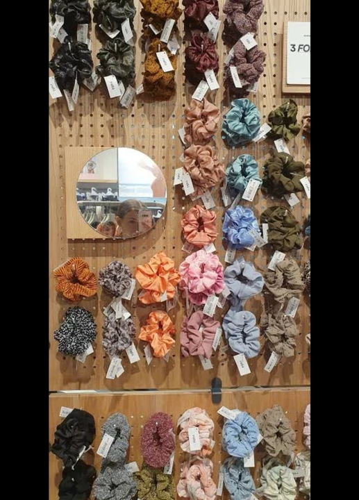 Warehouse Store Images of Hair accessories by nisha