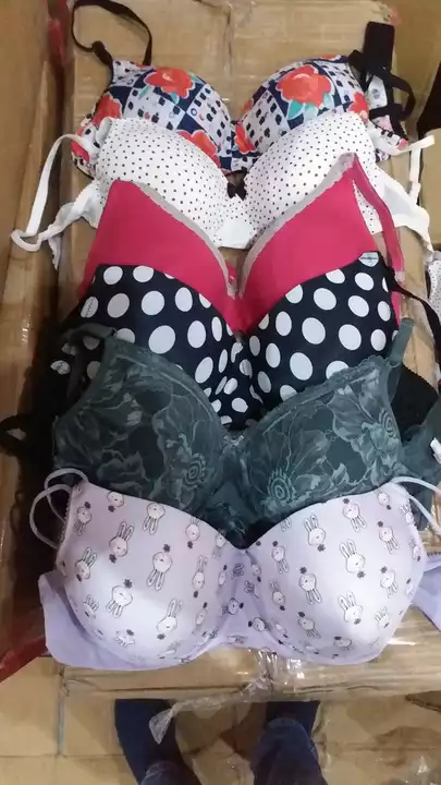 Post image Clove bra
Moq- 200 piece
120 rs
No cod 

For order 8282935132