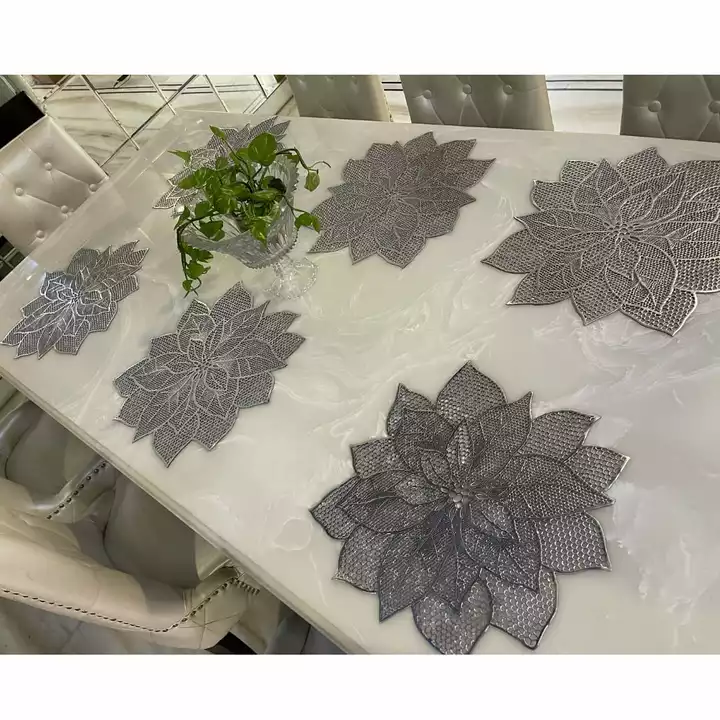Table mats uploaded by SIMMI INTERNATIONAL on 7/29/2022
