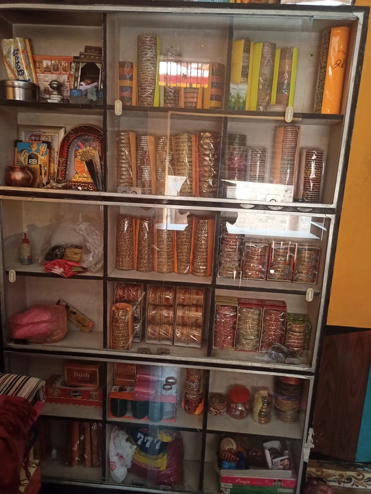 Shop Store Images of चुडीया की दुकान