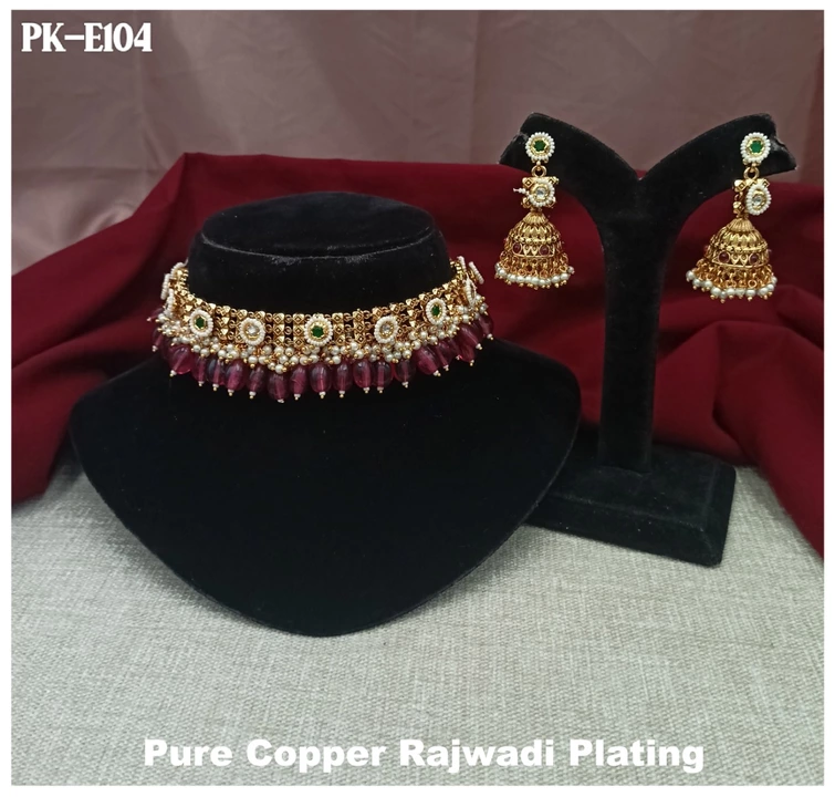 Post image we r manufacturer of prime Kundan jewelry we r dealing in high quality immitation Jewelery we have ( kundan,real kundan, american diamond ,copper ,silver, reverse ad, mirror, temple,bridal sets,ear rings,bangles etc most welcome of resellers 🙂 
https://wa.me/c/919902486837