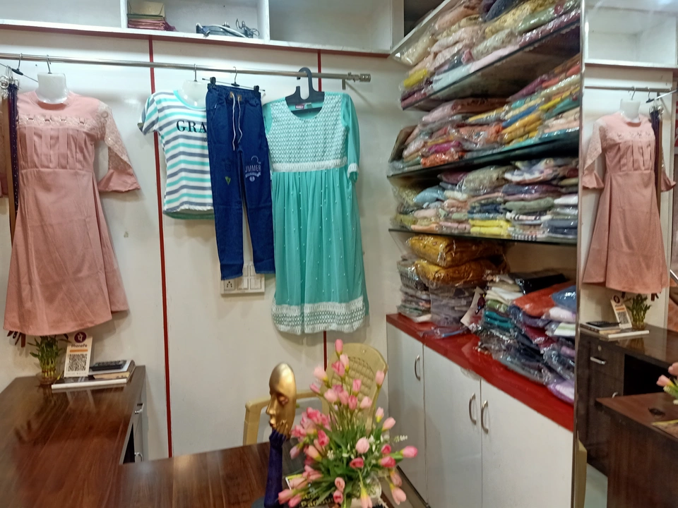 Shop Store Images of Kaavya  fasion hub