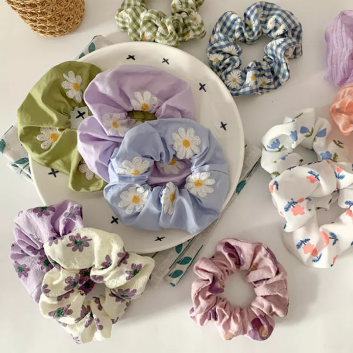 Product image of Scrunchies , price: Rs. 6, ID: scrunchies-ba7a1f9f