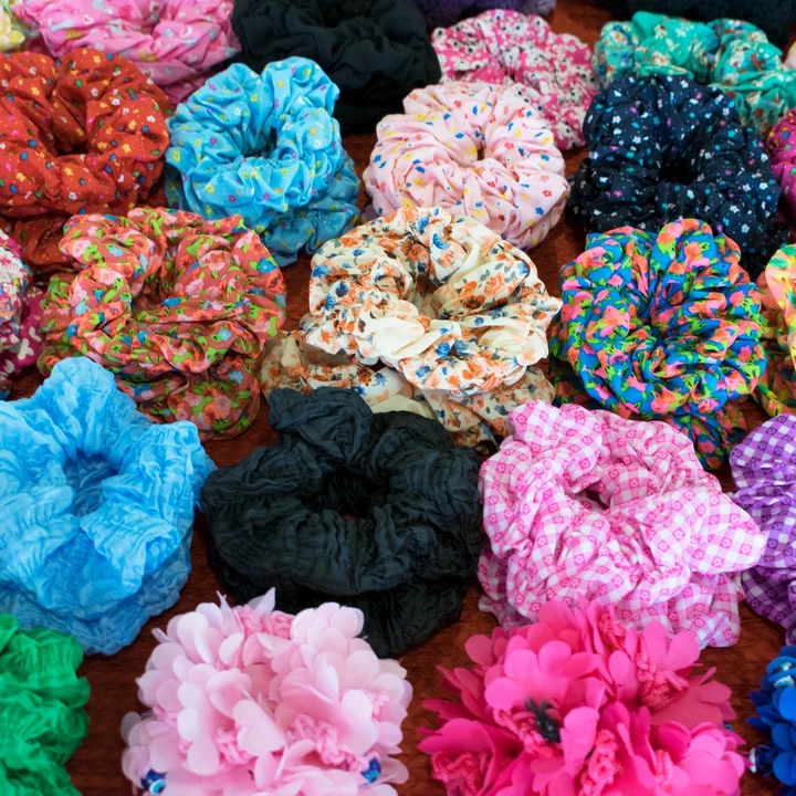 Product image of Scrunchies , price: Rs. 6, ID: scrunchies-30ef30a4