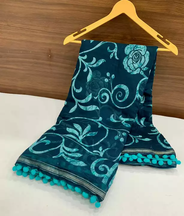 Post image *₹.1850+shipp*

Description -  heavy silk
minakari weaving design.
Designer saree

Blouse - contrast with Zari border