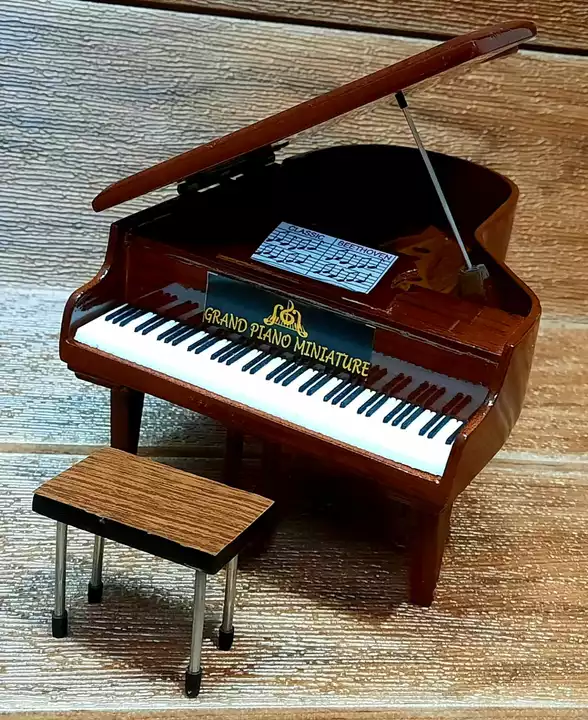 Piano Miniature  uploaded by business on 7/29/2022