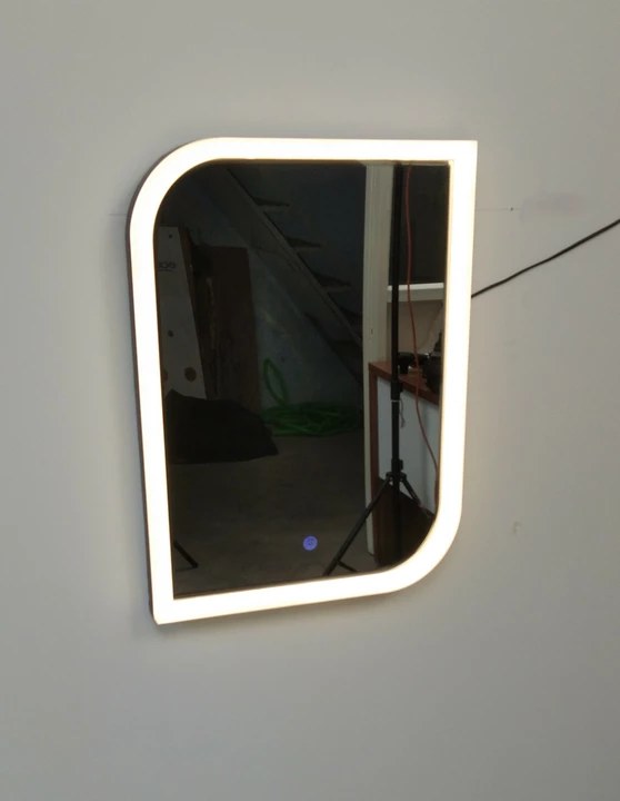 Double corner round mirror  uploaded by Maharani Mirror & furniture Solutions on 7/30/2022