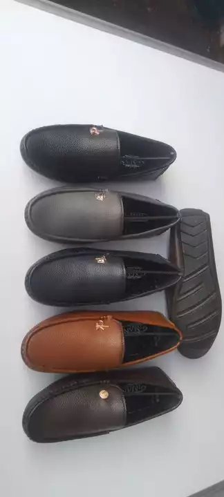 Post image Leading supplier in men's footwear. Affordable and comfortable, possible to customise in any pattern and size