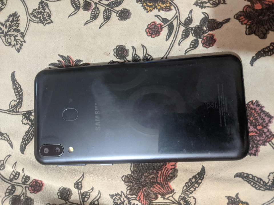 Samsung galaxy m20 uploaded by Mobile box(green india traders) on 7/31/2022