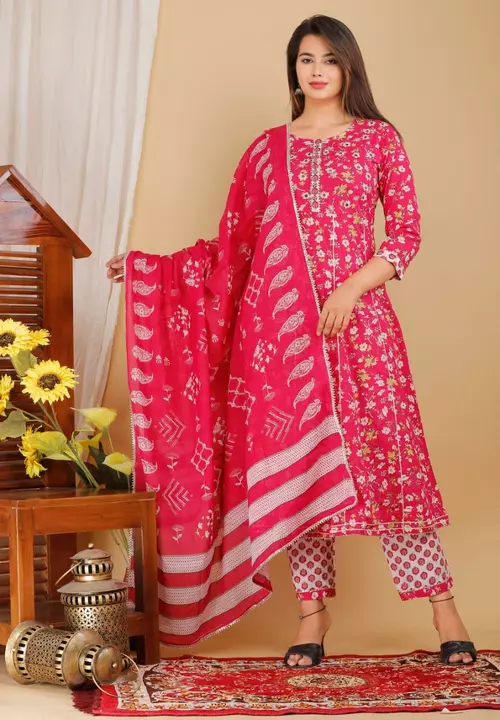 Product uploaded by Pooja Trends on 8/1/2022